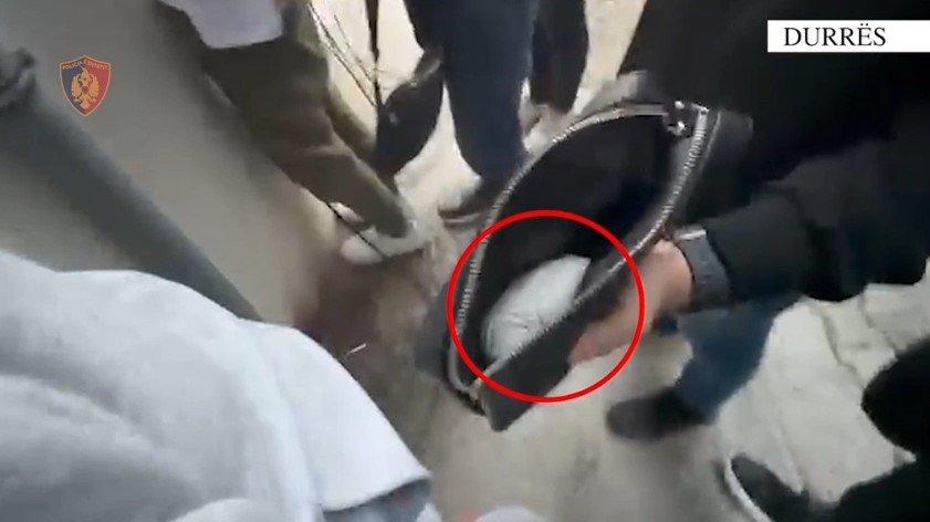 Shpërndante kokainë  arrestohet 22 vjeçari në Durrës