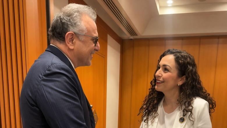 Vjosa Osmani takohet me këshilltarin e Donald Trump  Kosova mbetet vendi më pro amerikan në botë