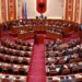 Rriten shpenzimet për “përfaqësuesit e popullit”, mbi 7 mln euro për paga dhe shpërblime për deputetët në 2025
