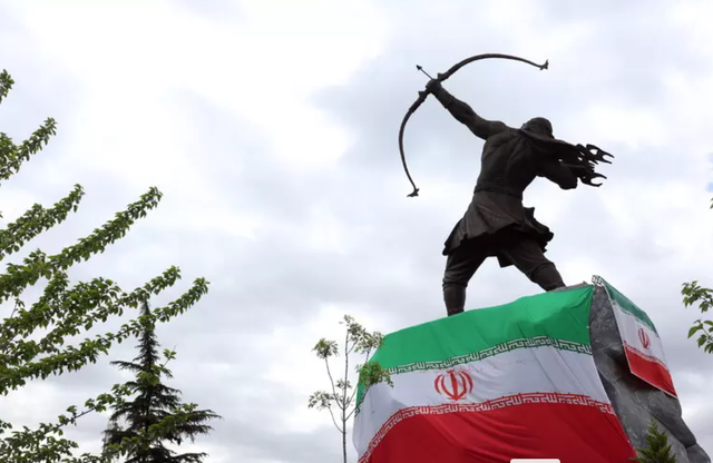 Përshkallëzon tensionet për Hormuzin  Teherani  SHBA të shkelën armëpushimin me bllokadë të paligjshme detare