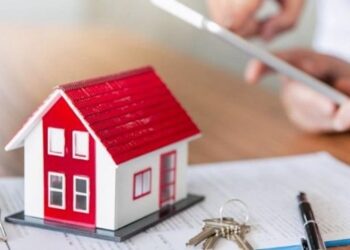 Vonesa e rivlerësimit ‘frenoi’ kërkesat për kredi për shtëpi. Në janar-shkurt, 29 mln € më pak se vjet