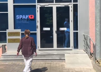 GJKKO ‘ultimatum’ kryebashkiakes së Roskovecit: Nëse mungon në seancën e radhës, gjykimi në mungesë