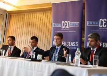 Diplomacia ekonomike/ Ministri Hoxha fton biznesmenët grekë të zgjerojnë aktivitetin në Shqipëri