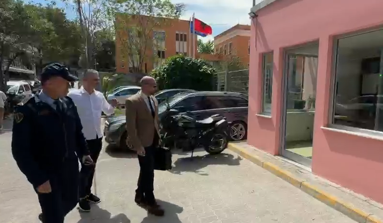 Ish kreu i ARRSH  Gentian Gjyli paraqitet në SPAK  i komunikohet vendimi për zgjatjen e afateve të hetimit