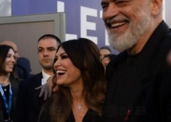Rama dhe ambasadorja Kimberly takohen edhe në Greqi, shfaqen të përqafuar dhe duke buzëqeshur