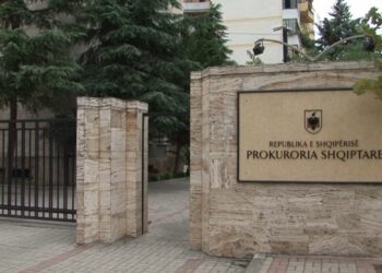 Mashtruan me TVSH-në, bllokohen 73 milionë lekë llogari bankare të 6 kompanive