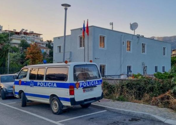 Mbajti peng prindërit në Himarë  35 vjeçari  Donin të më merrnin pronat 