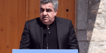 Nga trashëgimi në motor ekonomik, ministri Gonxhja prezanton skemën e transformimit të 523 kullave në Veri të vendit në asete të turizmit malor