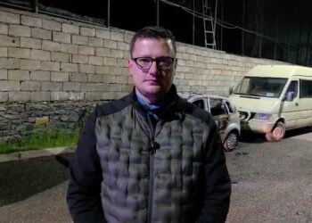 Digjet makina e gazetarit Sami Curri në mesnatë, dyshohet zjarrvënie e qëllimshme