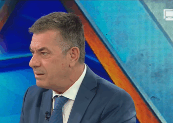 Lorenc Vangjeli: Gjyqet e mëdha të politikës po helmatisen