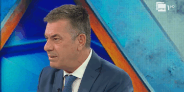 Lorenc Vangjeli: Gjyqet e mëdha të politikës po helmatisen