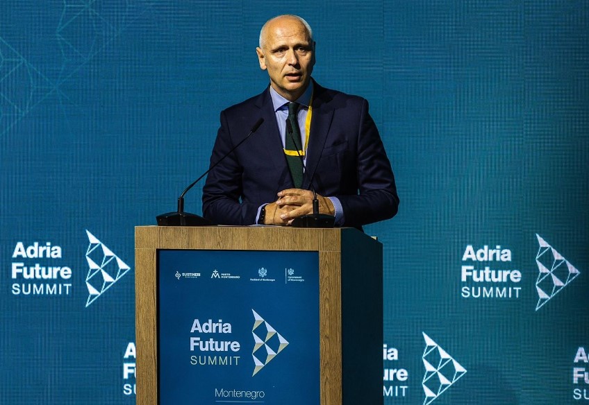 Kapetanovic  Rruga për në BE kalon nga oborri i fqinjit