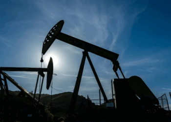 IEA paralajmëron krizë energjetike: Ndërprerjet e naftës do të godasin Evropën në prill