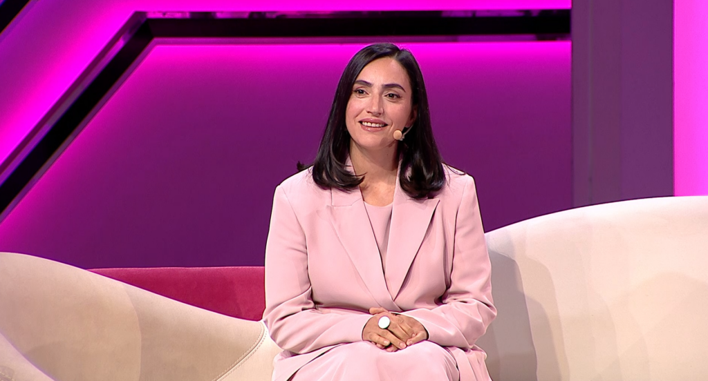  Vajza lindi me ezofag të shkëputur    goditja e parë për Sonilën  Në një vit bëri 7 operacione 