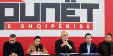 Rama kritikon opozitën: Kujtojnë se duke lehur në Bruksel do na mundin, por më shumë po zhyten