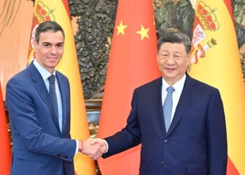 Xi Jinping pret në Pekin kryeministrin spanjoll Sançez