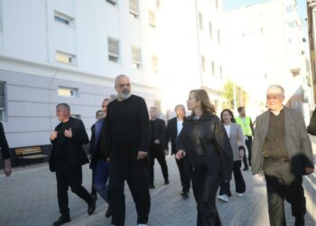 “Kapacitet për 120 nxënës”, Rama inspekton konviktin e ri në Dibër