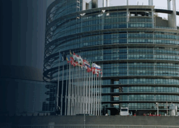 Lufta në Lindjen e Mesme, eurodeputetët kërkojnë “frenim” të përkohshëm të udhëtimeve mujore në Strasburg