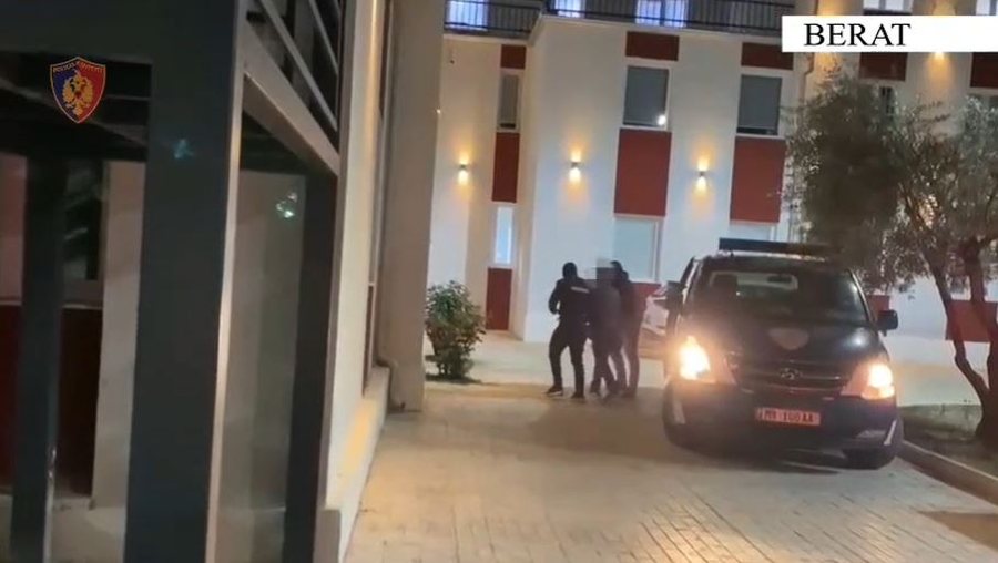 Goditet grupi kriminal që shiste kokainë në Berat  arrestohen tre persona