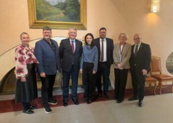 Gjekmarkaj nga Suedia: BE po e mbështet Shqipërinë, por sfidat për demokracinë mbeten