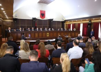 Gjykata e Lartë rishikon “arrestin me burg”, debat mes gjyqtarit dhe prokurorit për barrën e provës