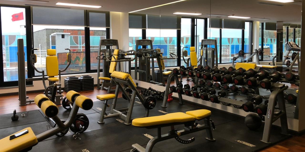 nga-berberet-e-parukieret-te-trajneret-e-joges-apo-instruktoret-ne-palestra-caktohen-pagat-reference-per-secilen-kategori