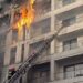 Tymi nuk ndalet! Çfarë ka mbetur pas zjarrit në pallatin te “Farmacia 10”, rreth 30 apartamente të dëmtuara