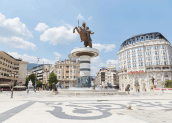 Sot protestë, mijëra studentë shqiptarë në RMV kërkojnë provimet në gjuhën e tyre