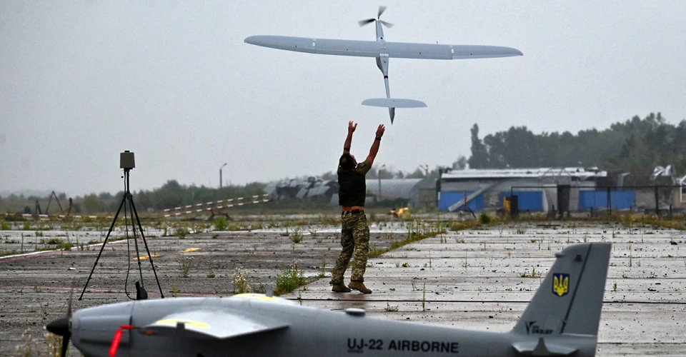 dronet-qe-ndryshojne-rregullat-e-lojes-nga-reaper-deri-tek-mini-bombat-e-ukraines