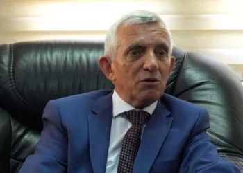 Ish-ambasadori Qemal Minxhozi për ndarjen nga jeta të Rexhep Qosjes: U shua rilindasi i fundit i kombit shqiptar
