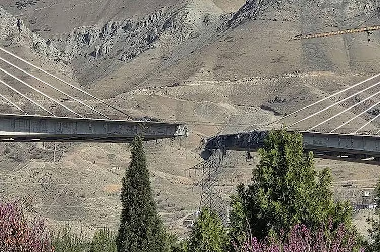  Do të përfundojmë me një vend të rrënuar   iranianët reagojnë ndaj goditjes së urës