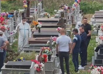 Nga student ekselent i Mjekësisë te hapja e varrit në Lushnje, historia tronditëse e 36 vjeçarit