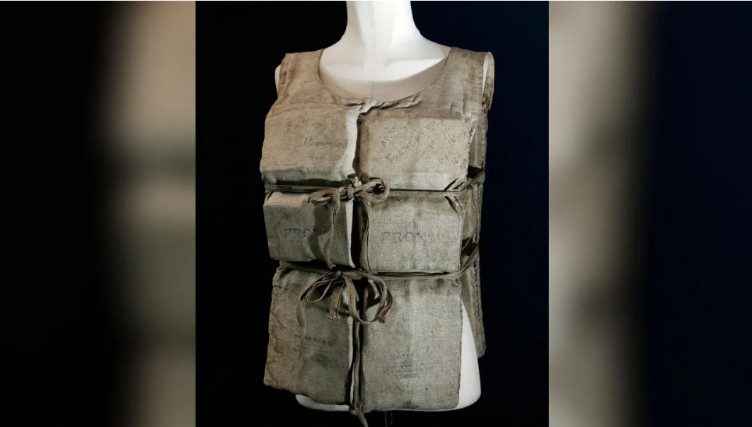 I përkiste të mbijetuarës  shitet për mbi 900 mijë dollarë jeleku i shpëtimit nga fundosja e Titanikut