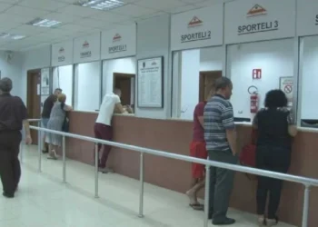 Blerjet e pronave, nën monitorim! Rregullat e reja të Kadastrës për shit-blerjet mbi 6 milionë lekë