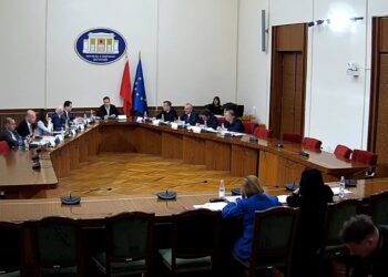 Nis puna për “rregulloren”, PD kundër miratimit të ligjeve të integrimit me procedurë të përshpejtuar