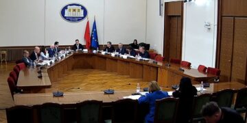 Nis puna për “rregulloren”, PD kundër miratimit të ligjeve të integrimit me procedurë të përshpejtuar