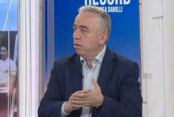 Samiti i Diasporës, Krasniqi: Nuk mundesh ta ushqesh publikun me show. Zëri joqeveritar, i papërfaqësuar