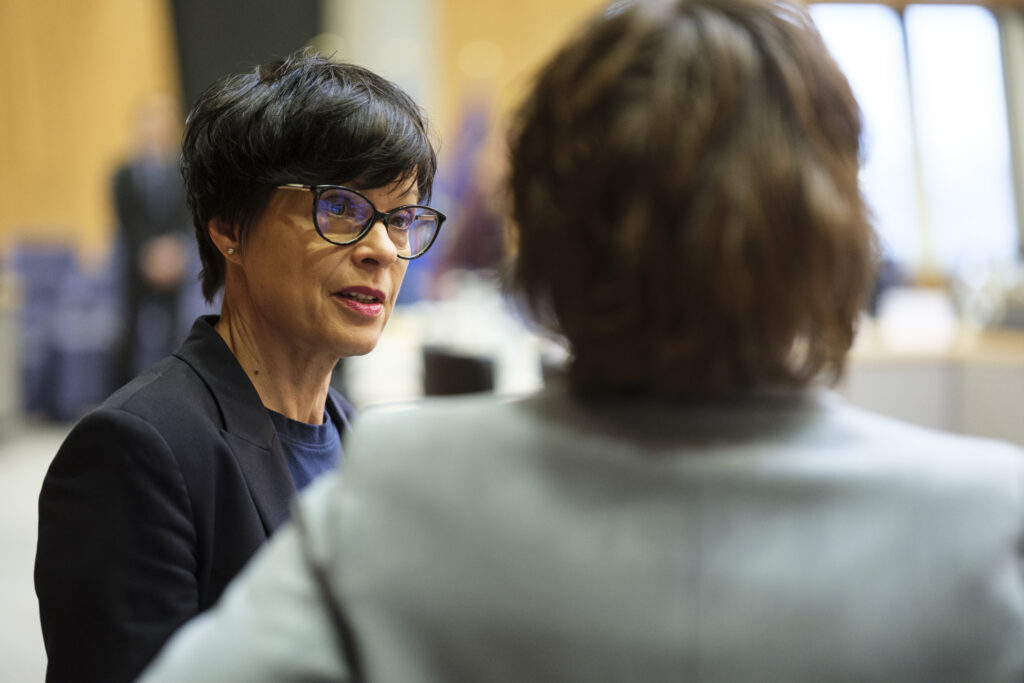 BE mund të blokojë 1 5 miliardë euro për Serbinë  shkak ndërhyrja qeveritare në sistemin e drejtësisë