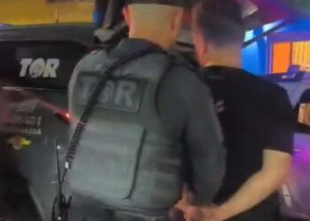 VIDEO / Me pranga në duar, dalin pamjet e arrestimit të Ervin Matës në Brazil