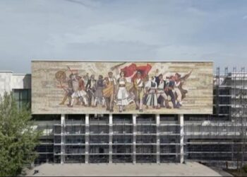 Muzeut Historik Kombëtar i rikthehet shkëlqimi, finalizohet restaurimi i plotë i fasadës
