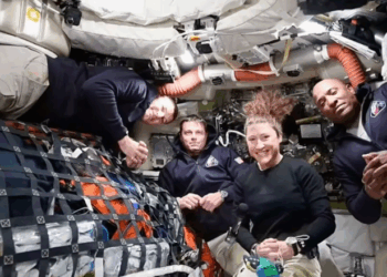 Misioni Artemis II shënon rekord historik në eksplorimin e hapësirës, astronautët nisin kthimin
