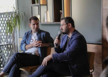 “Mbi 60 mijë faqe për t’u lexuar”, avokati i Veliajt: Nxitimi i kërkuar nga SPAK nuk i shërben drejtësisë, por ekspozon qëllime…