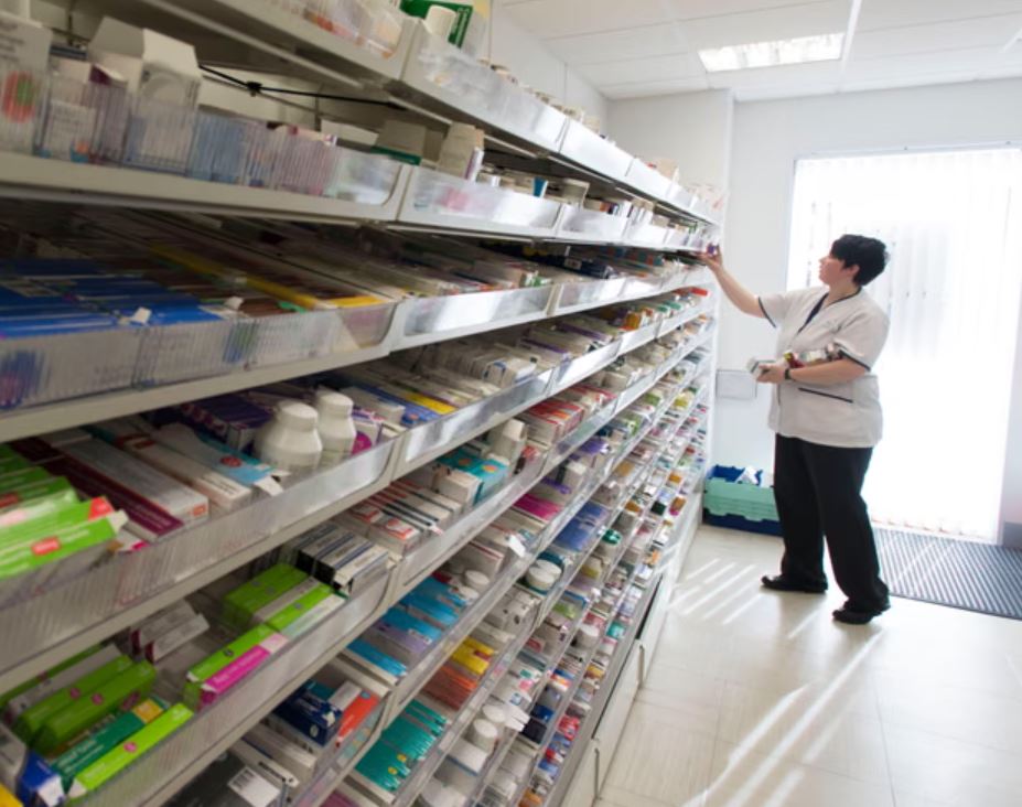 Lufta në Iran ka rritur me 30  kostot e paracetamolit në Angli