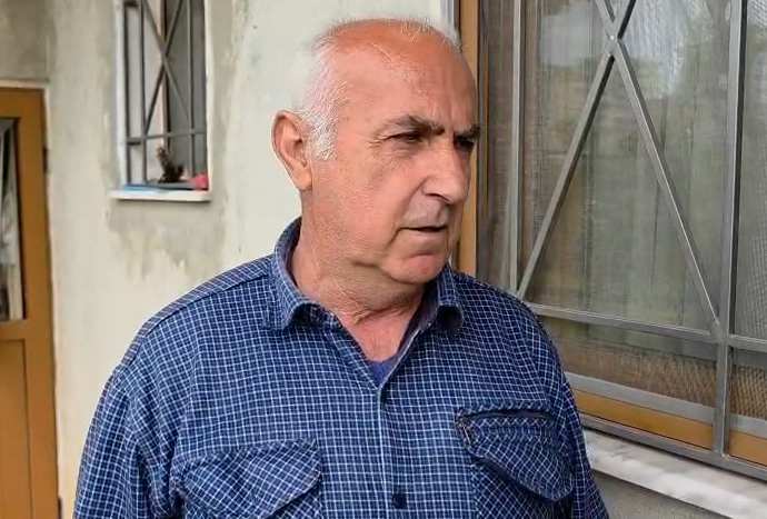 Detaje nga ngjarja në Fier  vëllai i pronarit të banesës  Hajduti ngeci në dritare  u gjet i pajetë në mëngjes