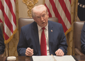 A mund ta tërheqë presidenti Donald Trump SHBA-në nga NATO?