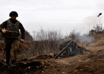 Skandal në Ukrainë! Ushtarë të kequshqyer në front, gruaja e njërit prej tyre nxjerr fotot, shkarkohet një komandant i lartë