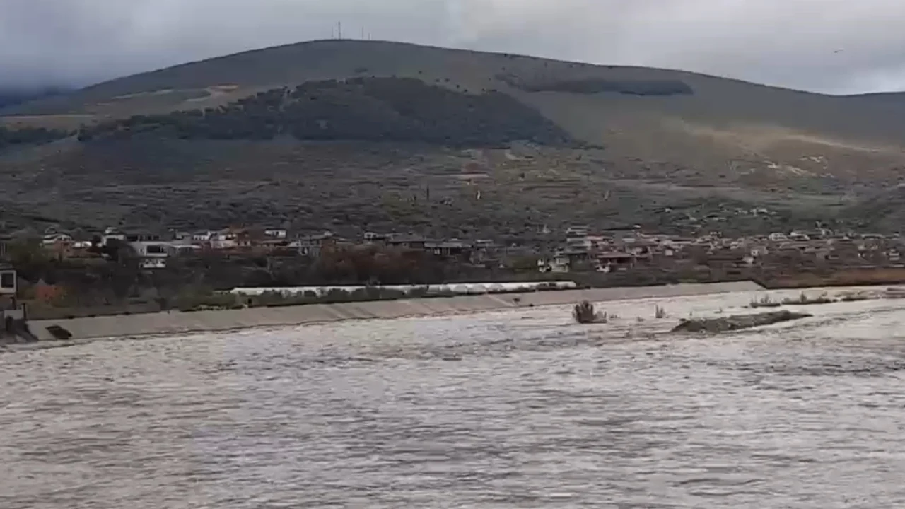 Kishte humbur prej disa ditësh  30 vjeçari gjendet i mbytur në lumin Osum