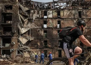 Rusia kërcënon me sulme të reja ndaj Kievit dhe u bën thirrje të huajve: Largohuni menjëherë!