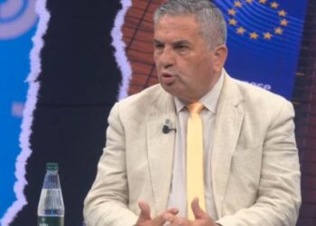 “Do të justifikojë krimet e veta”, Beqiri sulmon Berishën: E quan krenari kur dëmtohet imazhi i Shqipërisë në BE