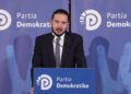 ‘PD s’mund të jetë frëngji ku gjuhen ambasadorët’, Salianji: Berisha ka uzurpuar partinë, nuk e sjell dot në pushtet